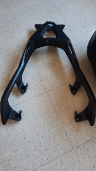 SOPORTE +BAUL  50L YAMAHA TRICITY 125/300 XMAX 300