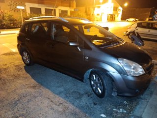 Toyota corolla verso 2005