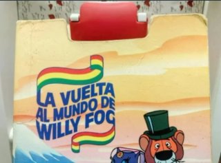 ANTIGUA CARPETA PROMOCIÓN DANONE LA VUELTA AL MUND