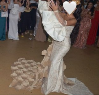 Vestido de Novia Beige y Blanco