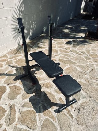 Banco musculación + barra