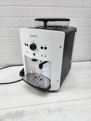 Cafetera Krups superautomática Blanca