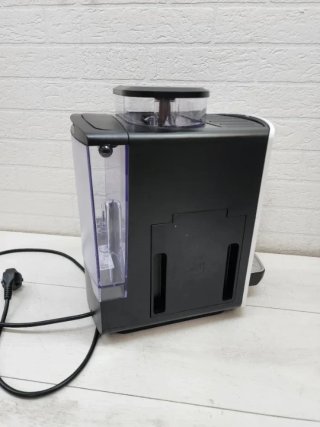 Cafetera Krups superautomática Blanca