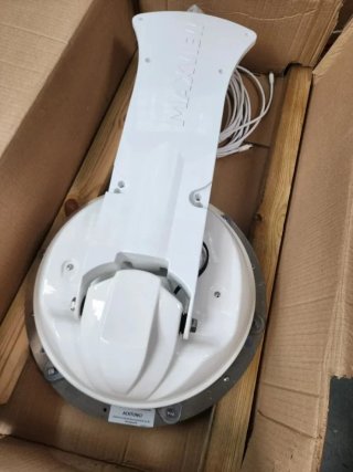 Soporte para antena Satélite MAXVIEW 65cm