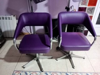 2 Sillones Púrpura con Base Metálica