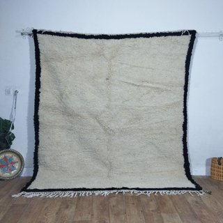 Alfombra Beni Ouarain 240x210 Beige Negra Lana