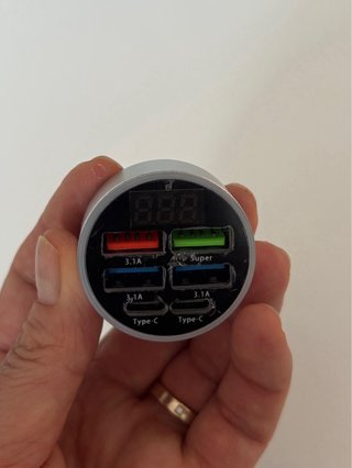 Caricabatterie USB-C 6 in 1 + Porta Occhiali Magne