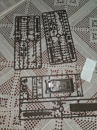Maqueta Italeri ISU 122 N° 7043