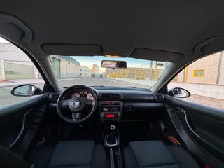 SEAT Leon 2004