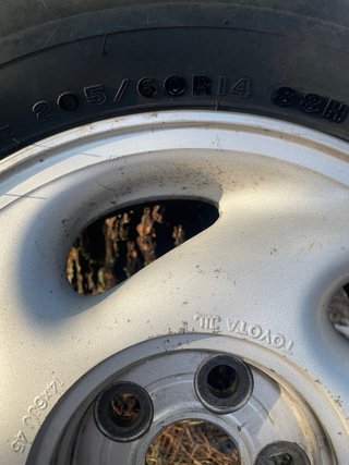 Llanta Toyota Celica GTI 205/60R14