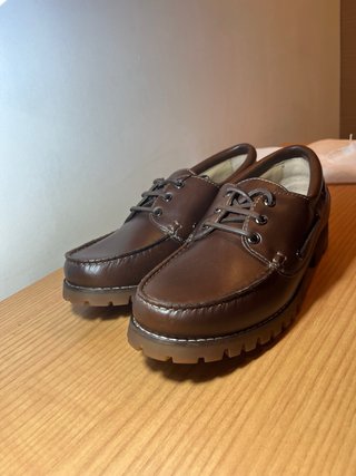 Nauticos de piel marrones