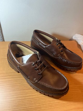 Nauticos de piel marrones