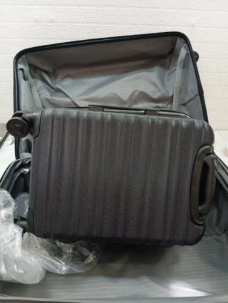 Set de Maletas Rígidas Negra (Pequeña + Grande)