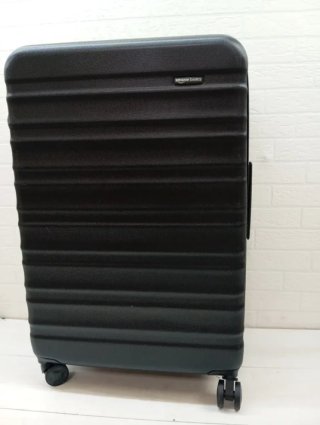 Set de Maletas Rígidas Negra (Pequeña + Grande)