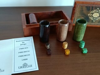 Accesorios Parchís Madera Artesanal Urregui