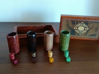 Accesorios Parchís Madera Artesanal Urregui