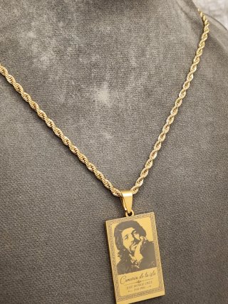 Medalla Camarón Acero Quirúrgico Chapado Oro
