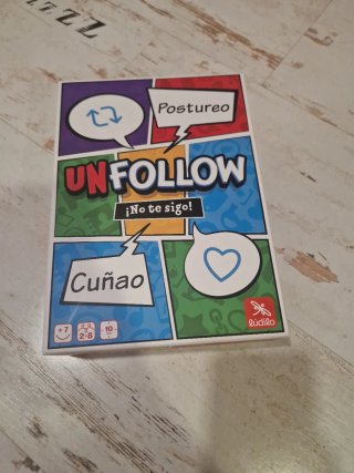 Juego de mesa Unfollow