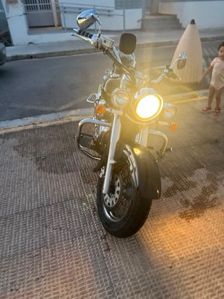 Suzuki Intruder C800 (VL800) 2008 Negra