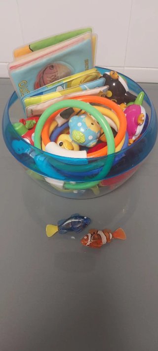 Juguetes de baño flotantes para niños