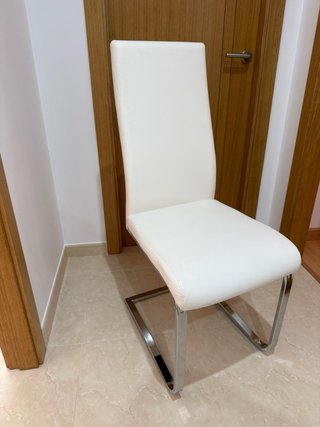 Lote 6 Sillas 50€ todas Comedor Piel Sintética