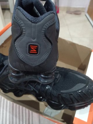 Nike Shox Botones Negros original