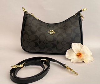 Bolso Coach Negro y Dorado