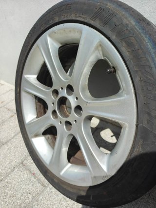 Llantas originales BMW 17 pulgadas y Semislick AR1