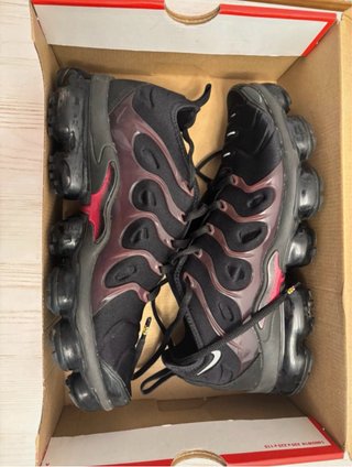 Nike Air VaporMax Plus Negro/Burdeos