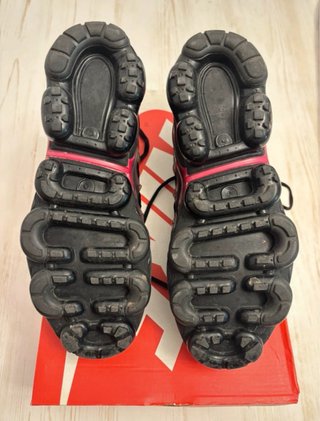 Nike Air VaporMax Plus Negro/Burdeos