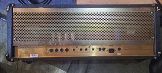 Marshall JCM900 4100 Dual Reverb de 100 vatios.