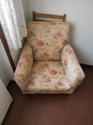 Sofá y sillón vintage floral