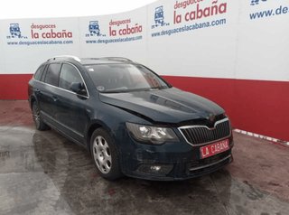 20488437 3t0941699c faro skoda superb ii ranchera