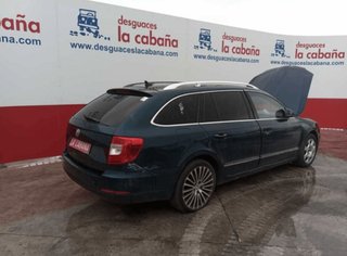 20488437 3t0941699c faro skoda superb ii ranchera