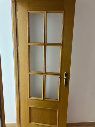Puertas de madera color claras tengo 7 puertas