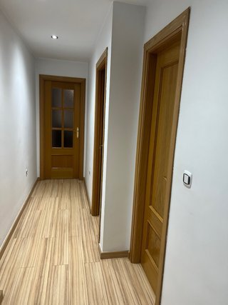 Puertas de madera color claras tengo 7 puertas