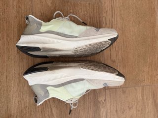 Tenis Scalpers Beige y Blanco