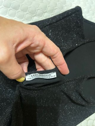 Vestido negro brillante