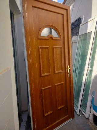 Puerta de entrada blanca 217x91