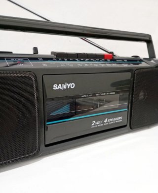 Radio Cassette Sanyo Años 80
