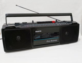 Radio Cassette Sanyo Años 80