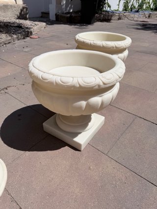 2 Copas de resina para jardín