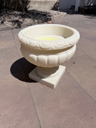 2 Copas de resina para jardín