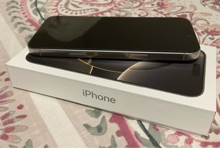 iPhone 16 Pro Max 256GB Titanio natural. Impecable