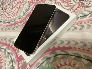 iPhone 16 Pro Max 256GB Titanio natural. Impecable