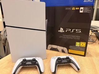 PlayStation 5 Edizione Digitale Bianca