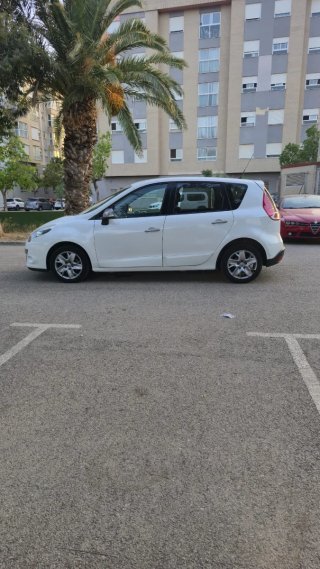 Renault Scenic 2012