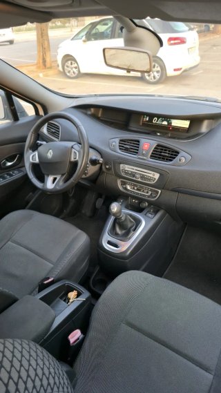 Renault Scenic 2012