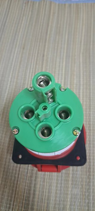 Enchufe industrial rojo GW 62 534