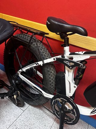 Bicicleta Eléctrica Cyrusher FX800